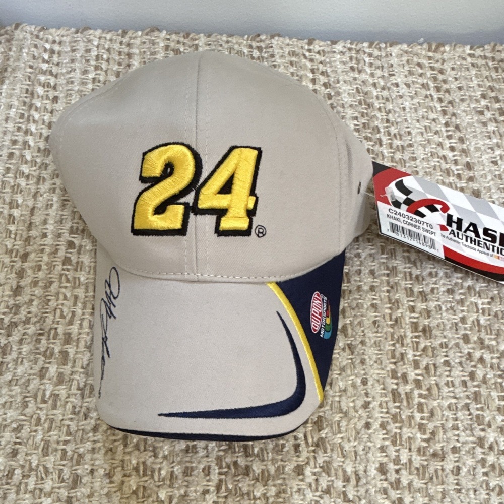 Jeff Gordon #24 NASCAR DuPont Motorsports Signed Hat Cap Chase Authentics